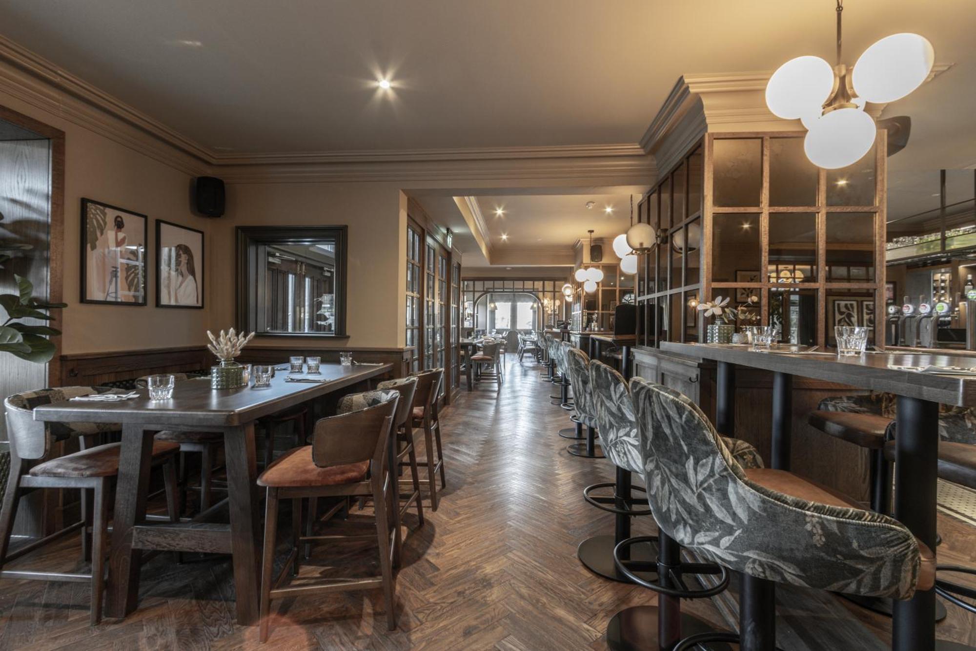ホテル The Wheatley Arms イルクリー エクステリア 写真