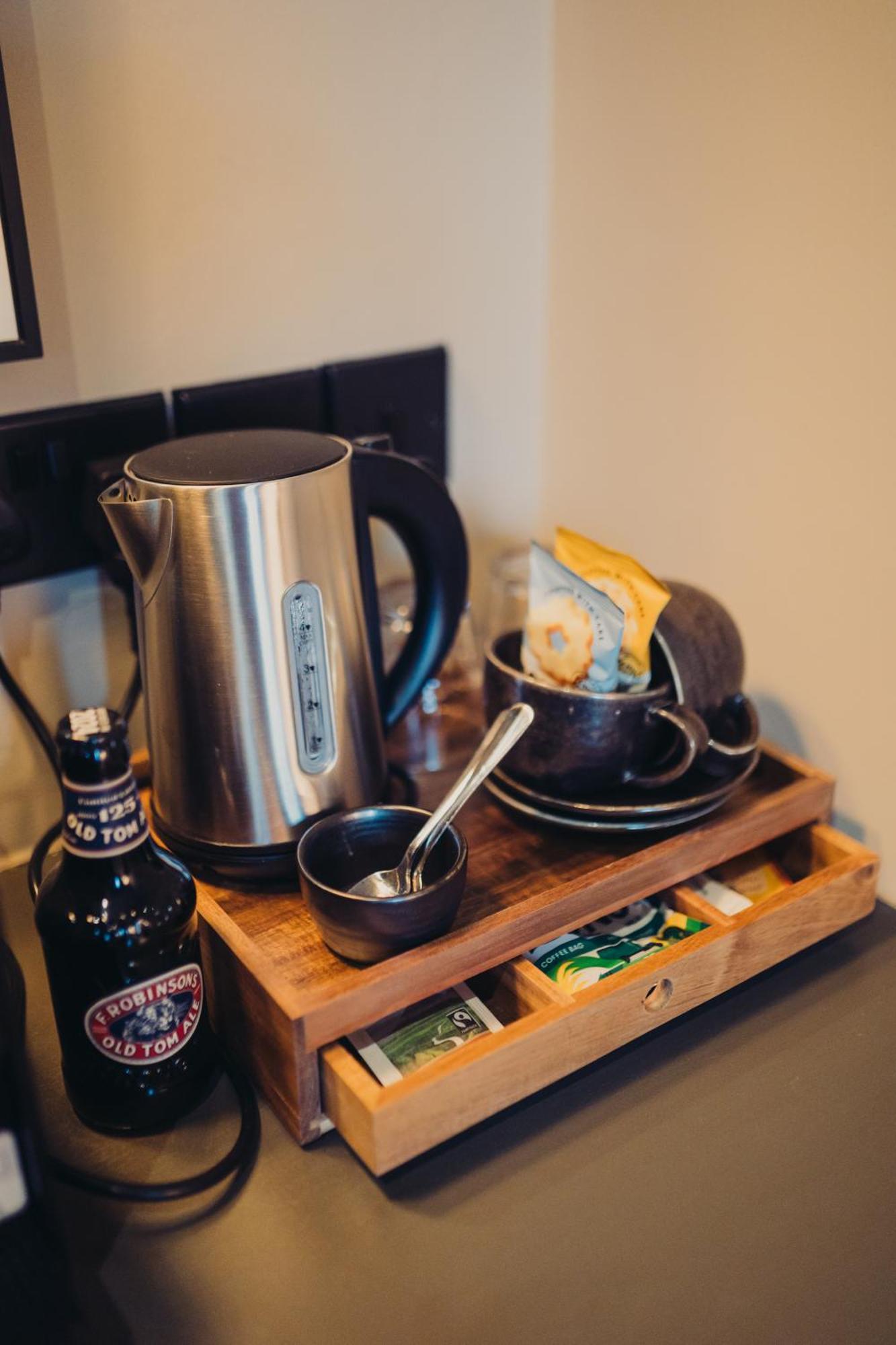 ホテル The Wheatley Arms イルクリー エクステリア 写真